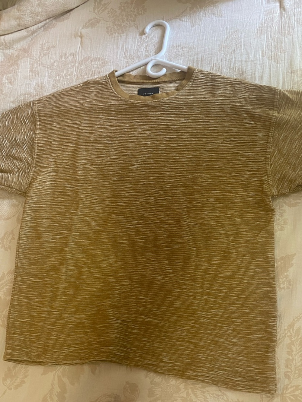 PacSun Men's Heathered Brown Short-Sleeve Crewneck Tee Small Gold Yellow